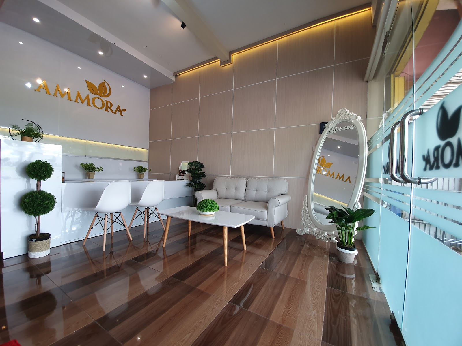 Elmoist Clinic Lumajang waiting area with mirrored wall